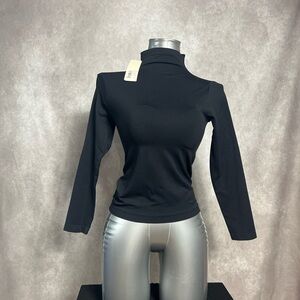 Yelete Black Long Sleeve Turtleneck Top